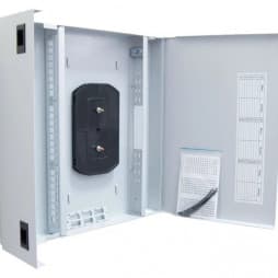 Metalik devorga o‘rnatiladigan boks (patch panel) 8-16 port