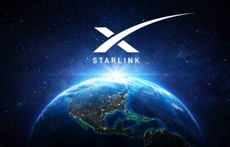 Илон Маск: спутниковый интернет Starlink заработает уже через год